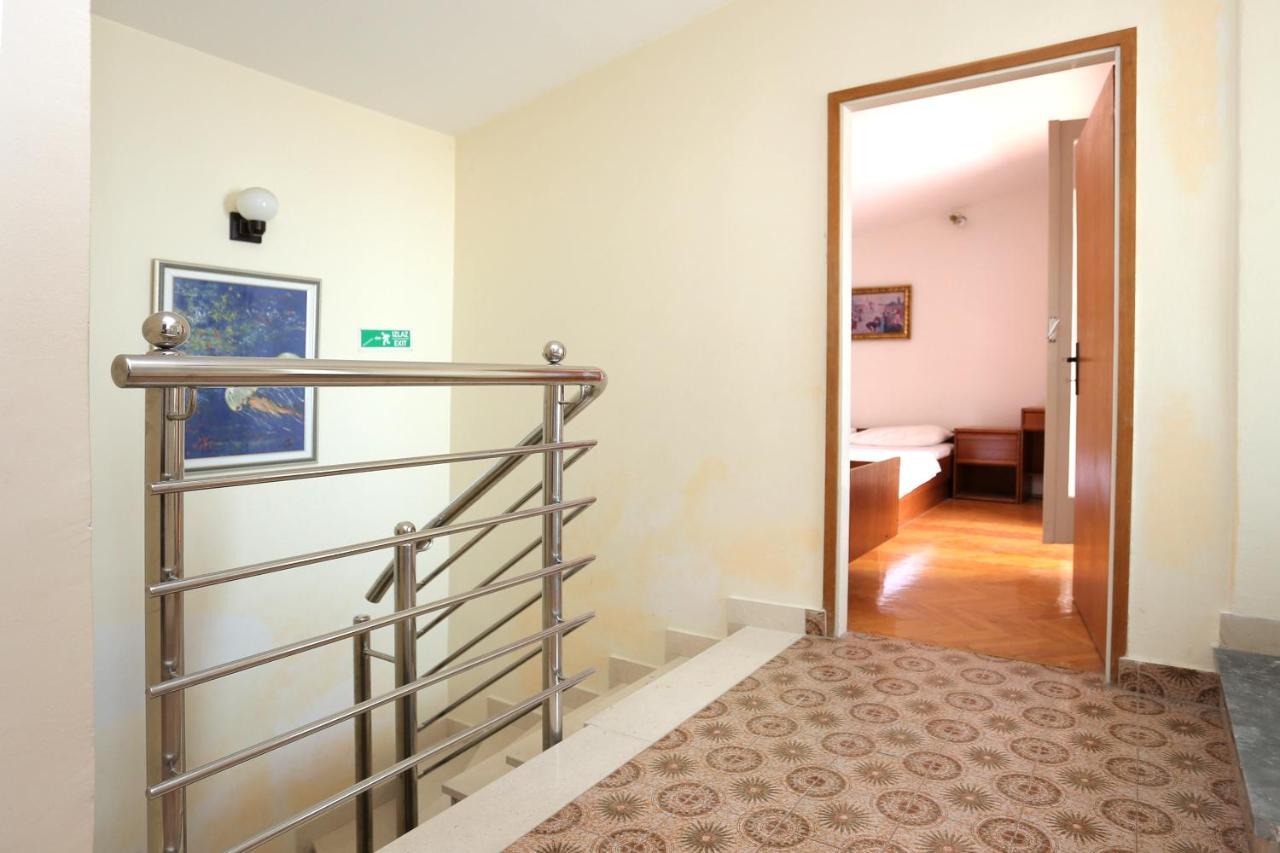 Apartments With A Parking Space Makarska - 9506 ภายนอก รูปภาพ